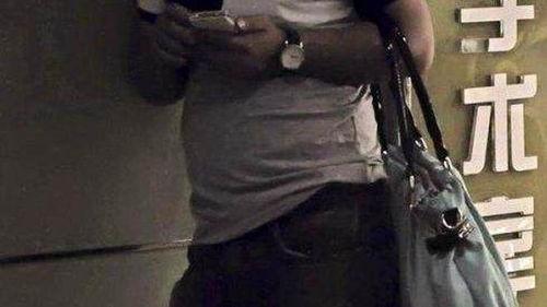 侃爺爆料墮胎女孩視頻,侃爺泄露墮胎視頻事件引發(fā)社會(huì)熱議