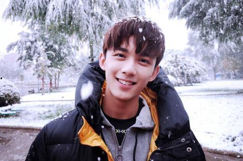 吳磊感情爆料事件視頻,揭秘明星戀情背后的真相